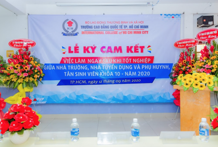 Buổi Lễ Ký Cam Kết Việc Làm Sau Khi Ra Trường